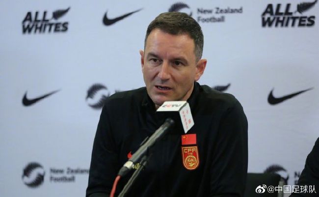 公交车被cao合不拢腿